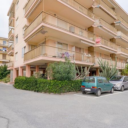 Near The Sea - Wifi And Parking Apartman Ventimiglia Kültér fotó