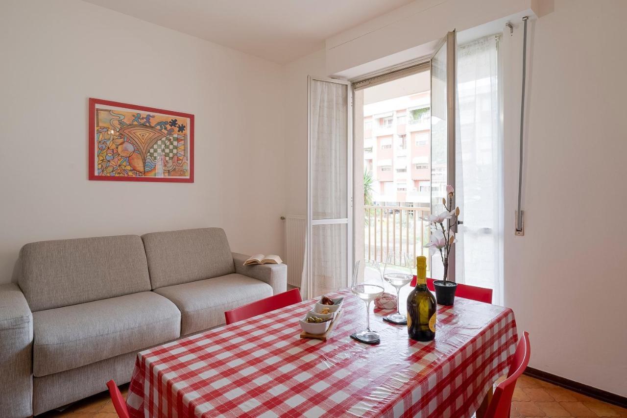 Near The Sea - Wifi And Parking Apartman Ventimiglia Kültér fotó