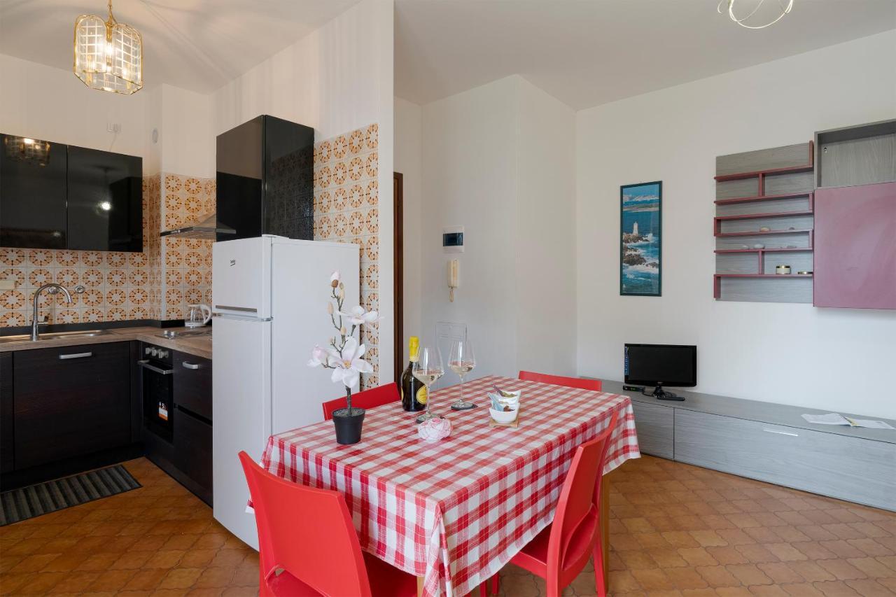 Near The Sea - Wifi And Parking Apartman Ventimiglia Kültér fotó